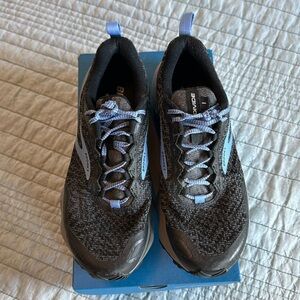 Brooks Divide trail running shoes
